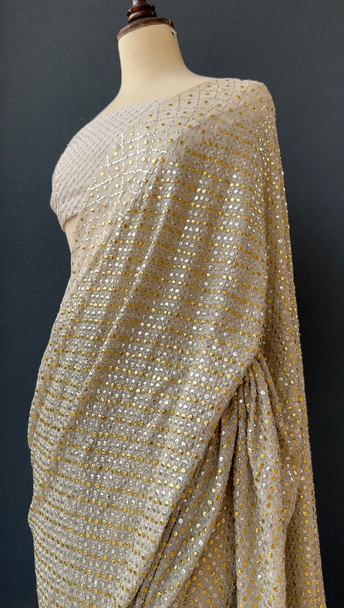 1 CM Check Saree with Gold And Silver Mukesh