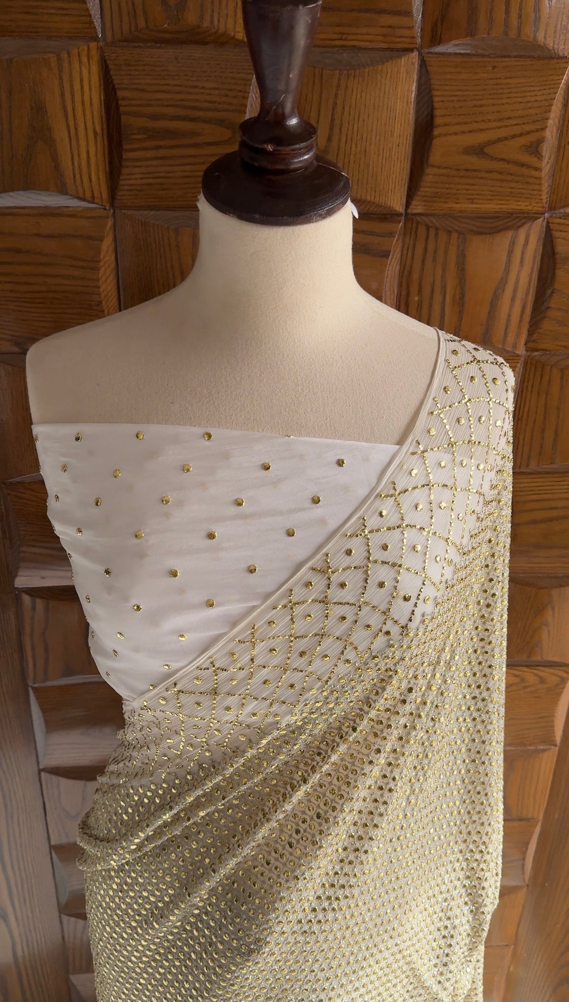 1 CM Check Saree with Gold  Mukesh