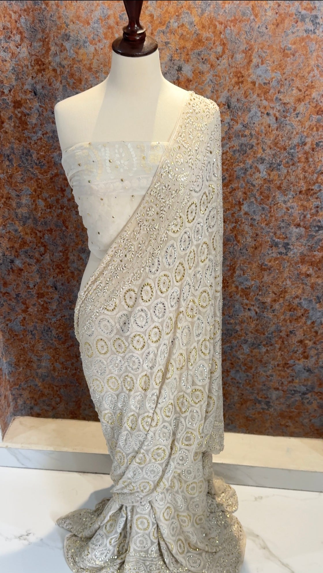 Mahrosh Chikankari Saree