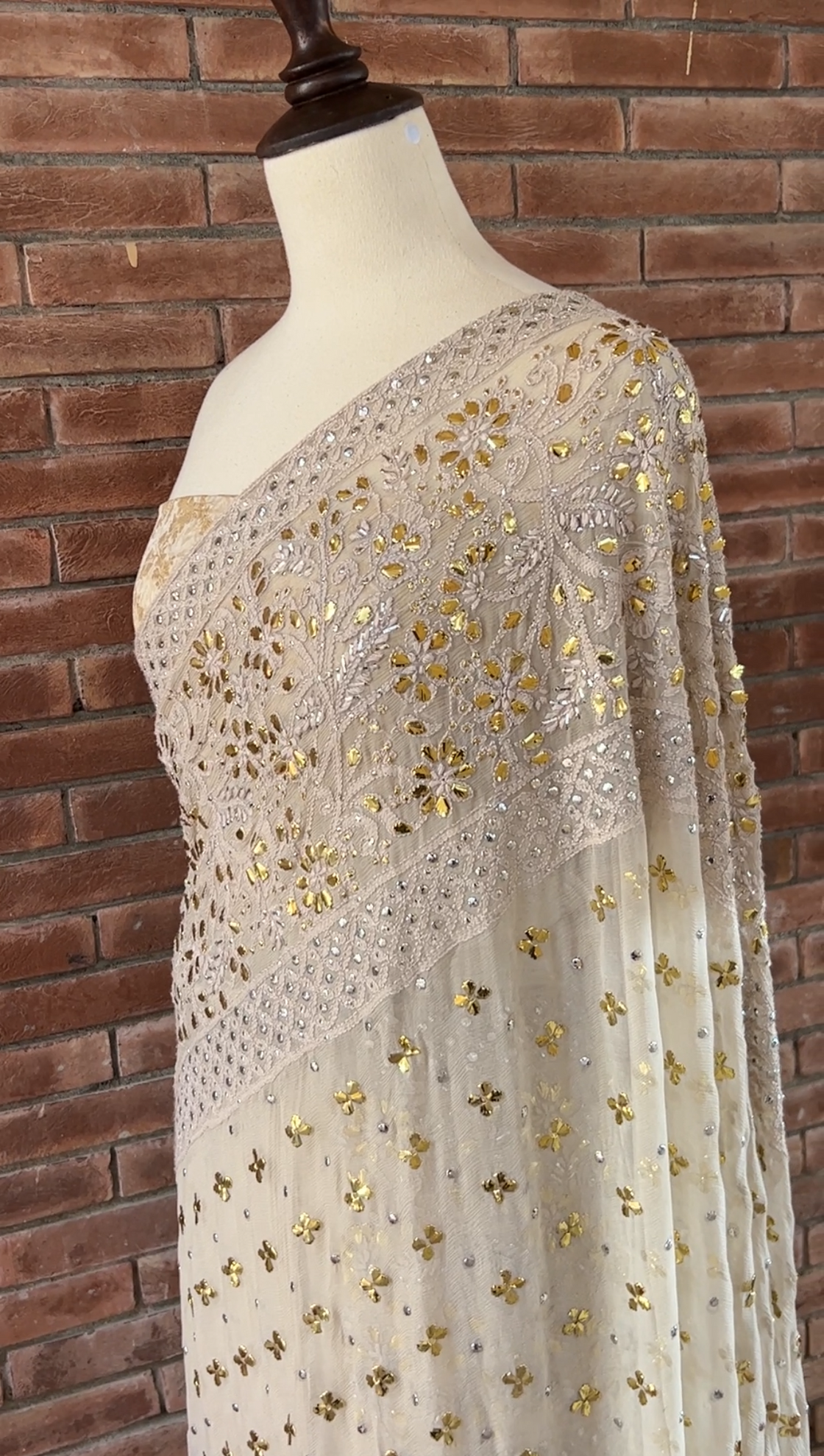 Chikenkari Saree