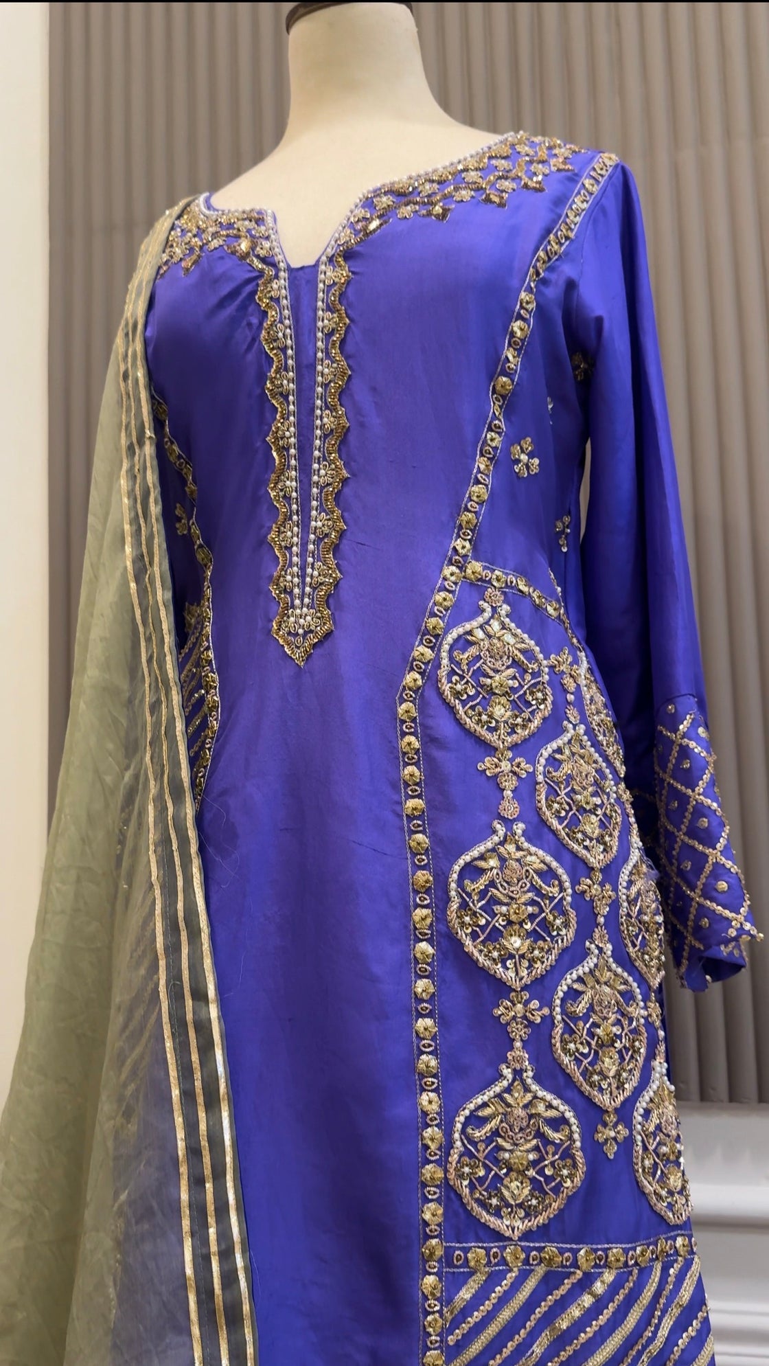 Blue dress